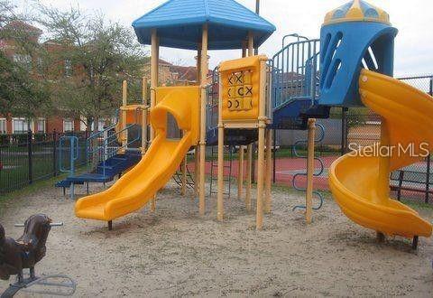 Image 66 of 72 For 2713 Via Murano 239