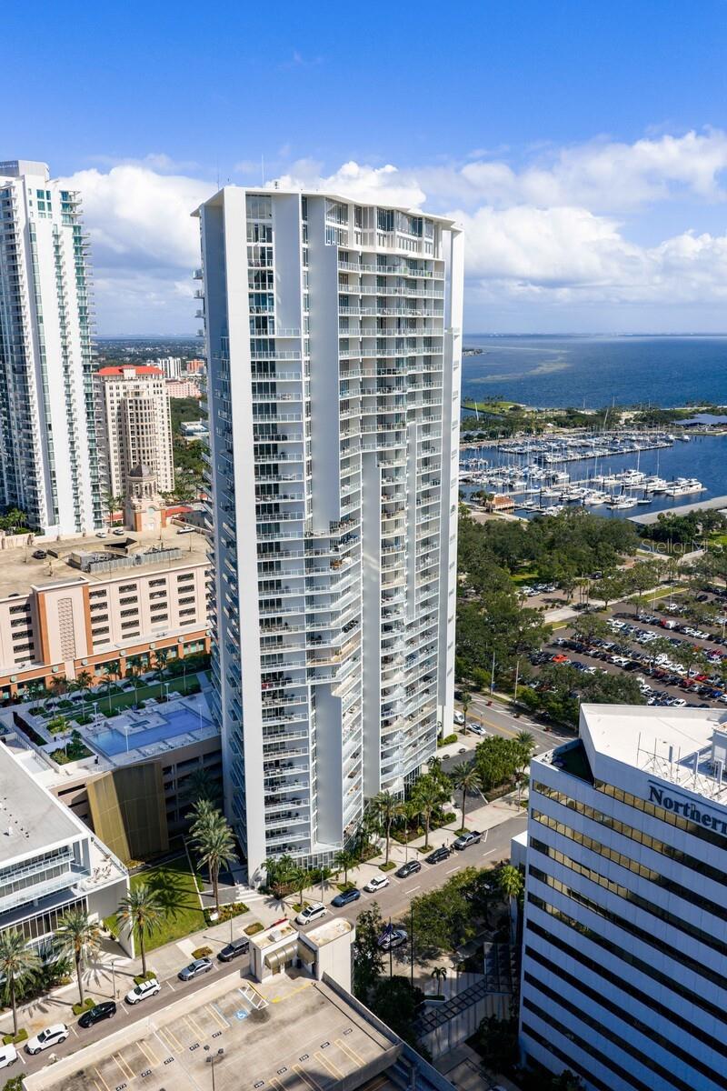 Image 34 of 50 For 175 1st Street S 304