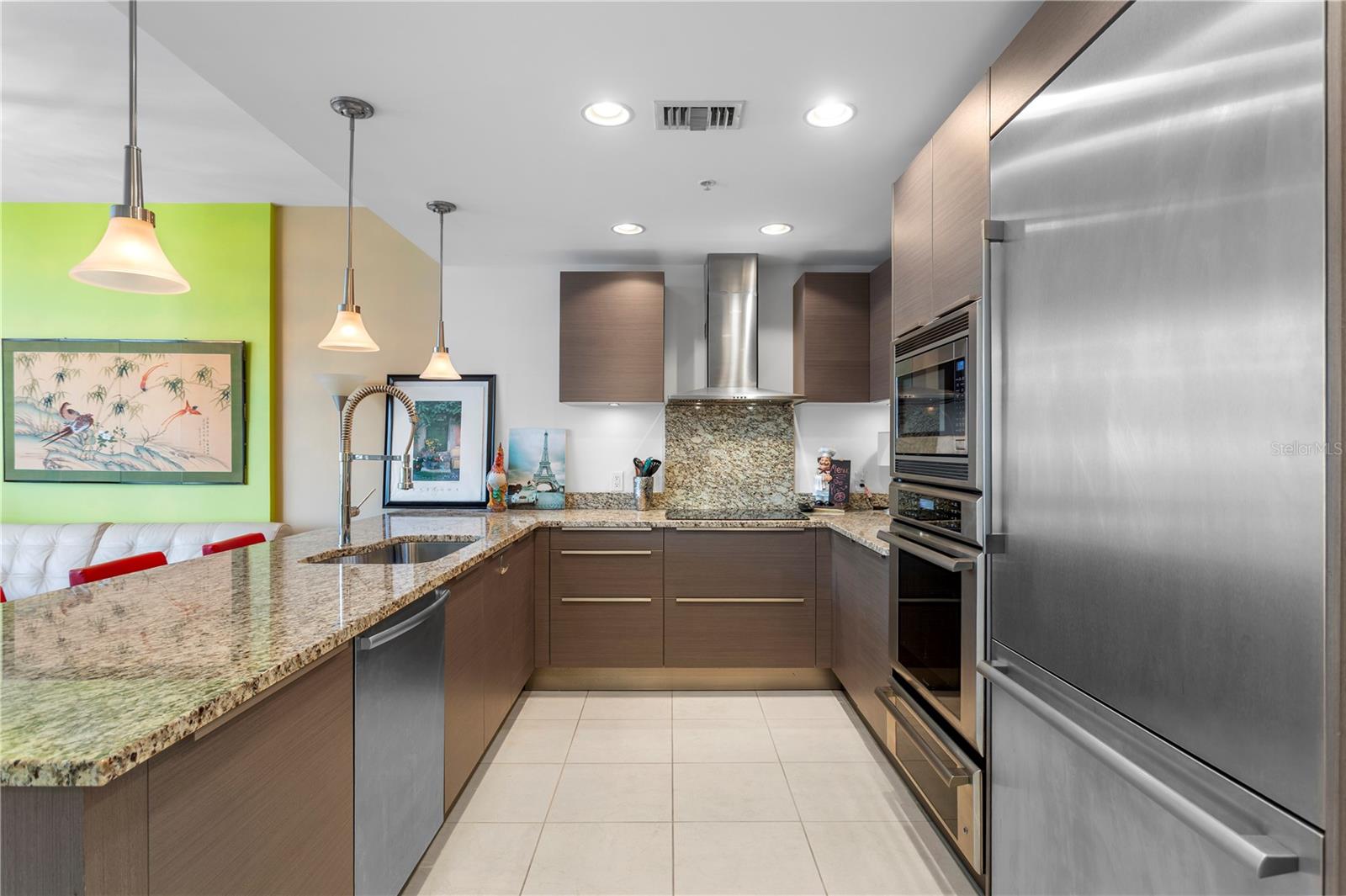 Image 5 of 50 For 175 1st Street S 304