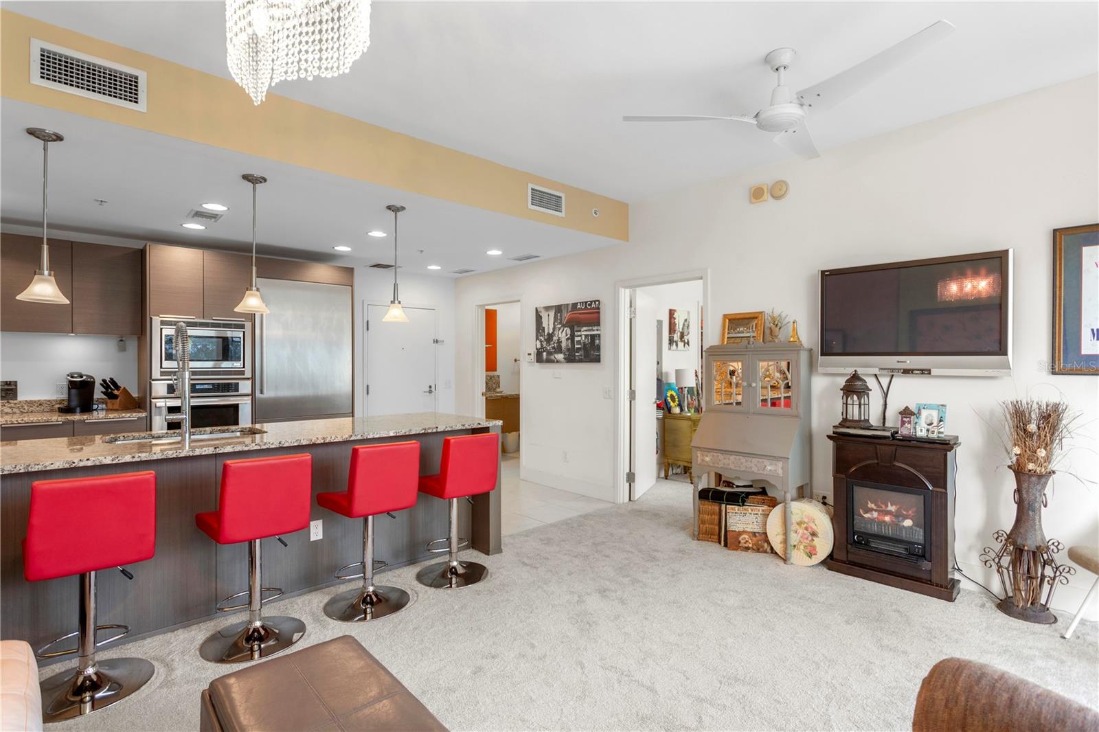 Image 8 of 50 For 175 1st Street S 304