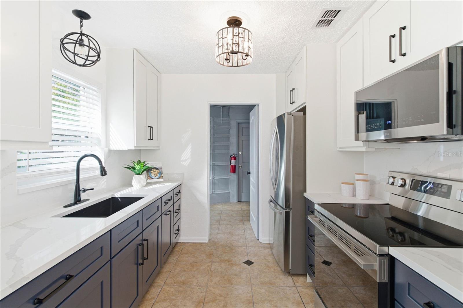 Image 18 of 62 For 5560 94th Avenue N