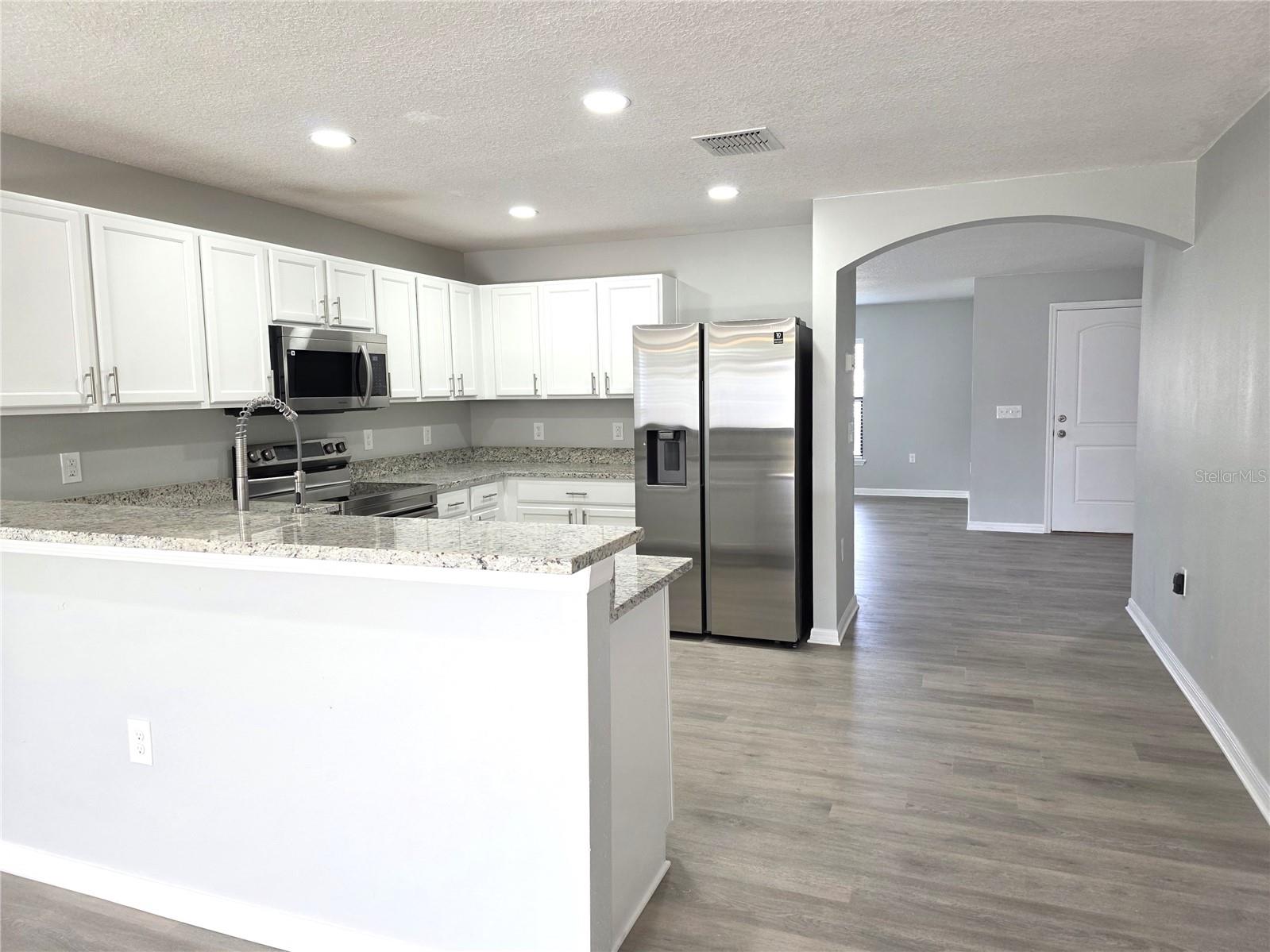 Image 6 of 15 For 729 Chatham Walk Drive