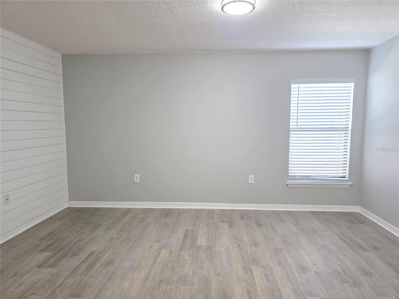 Image 7 of 15 For 729 Chatham Walk Drive