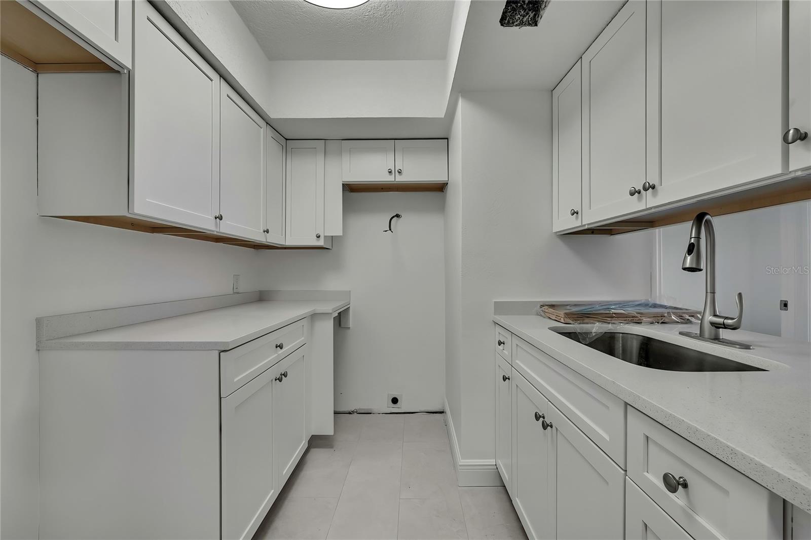 Image 3 of 22 For 5242 Opal Lane 106