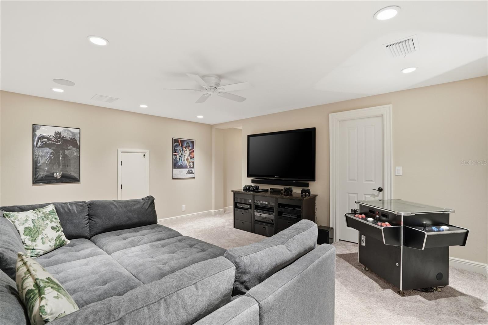 Image 63 of 97 For 12201 Caisson Lane