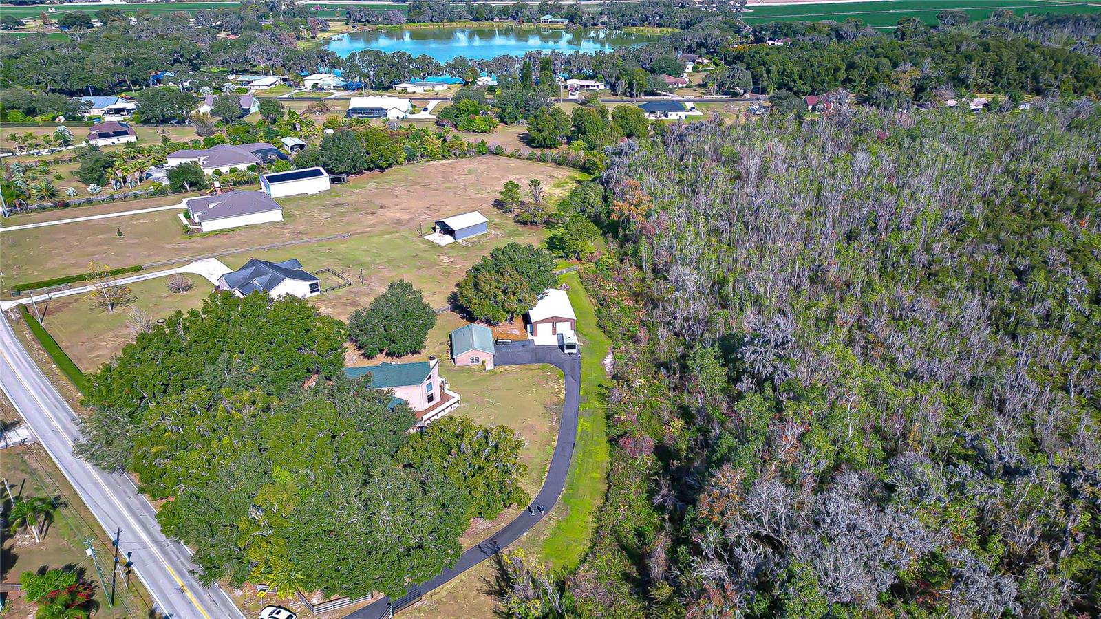 Listing photo id 4 for 3719 Moores Lake Road