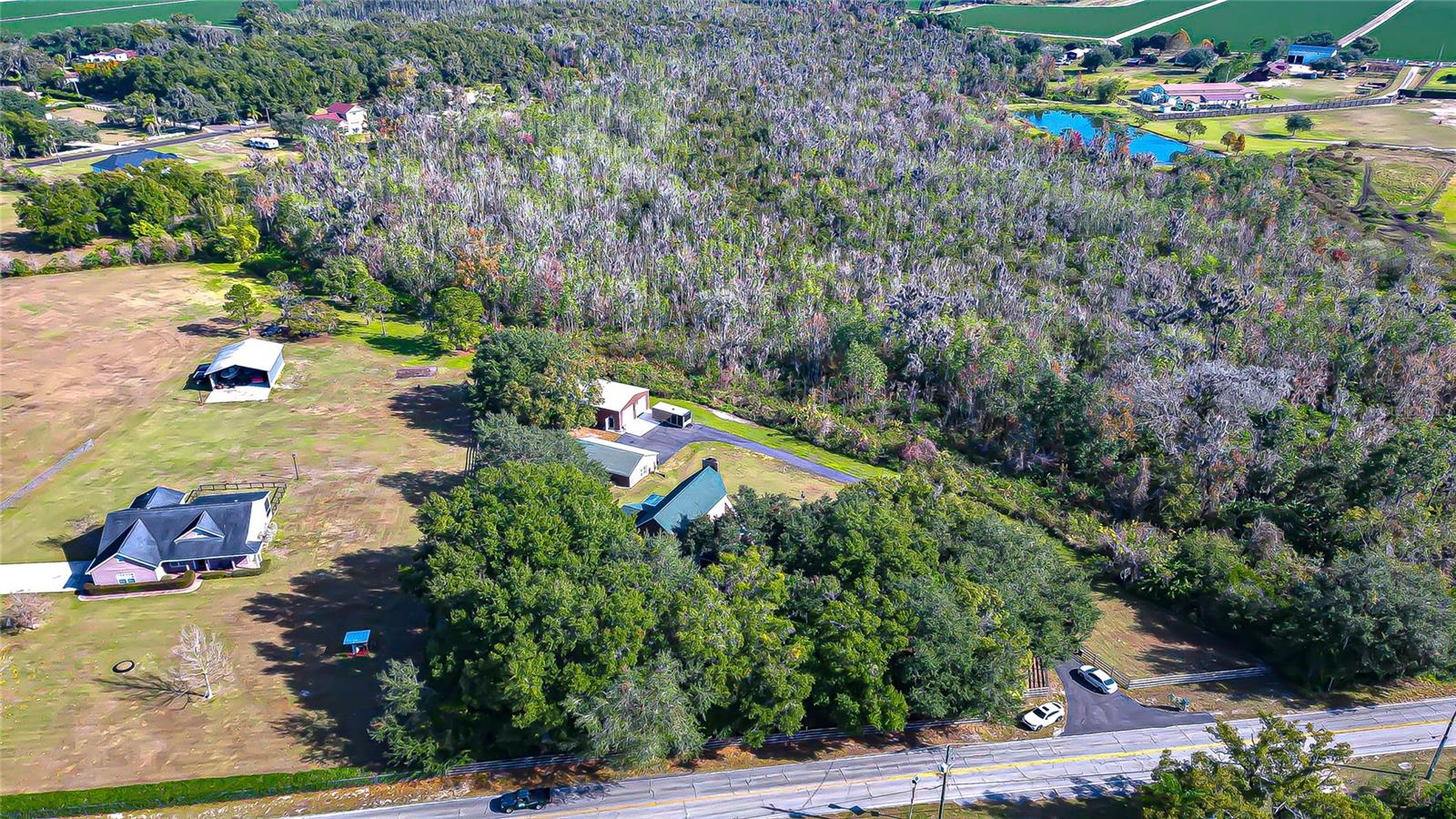 Listing photo id 5 for 3719 Moores Lake Road