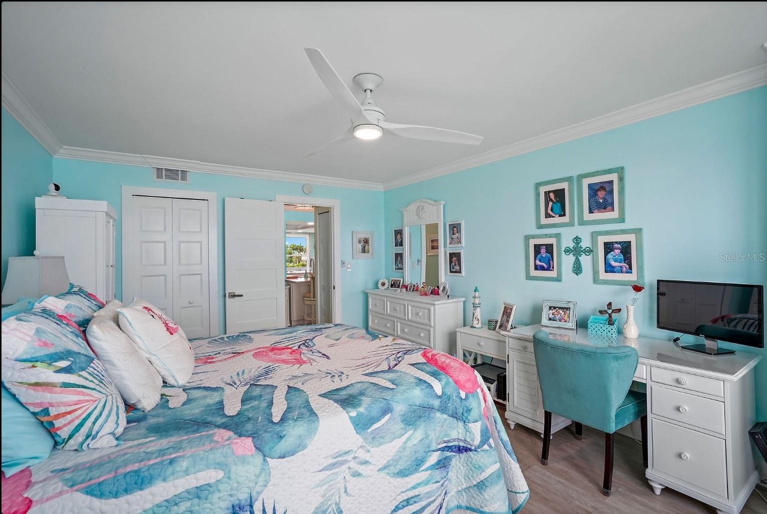 Image 22 of 64 For 5200 Brittany Drive S 407