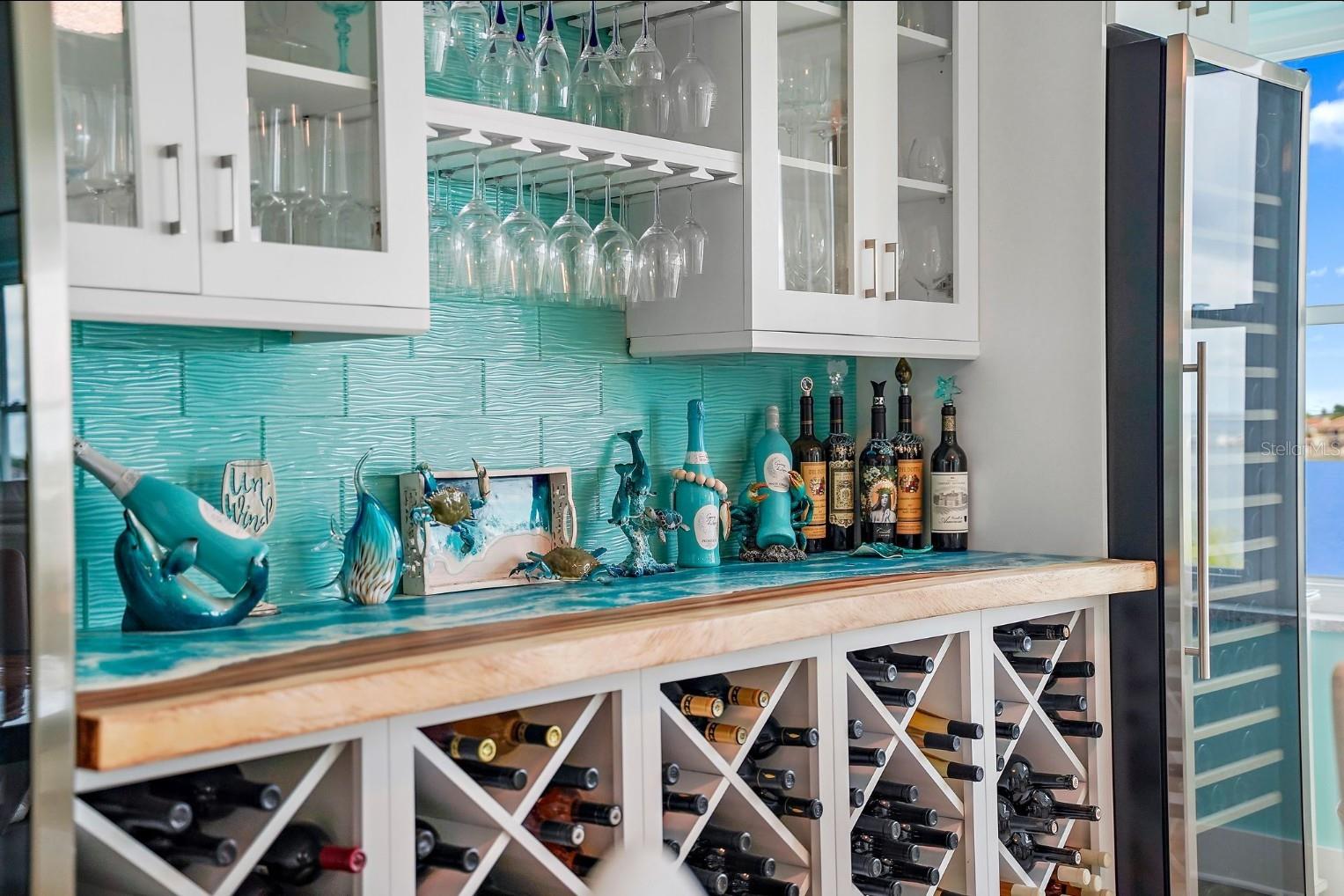 Image 28 of 64 For 5200 Brittany Drive S 407