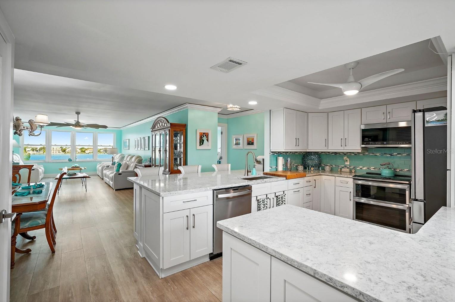 Image 4 of 64 For 5200 Brittany Drive S 407