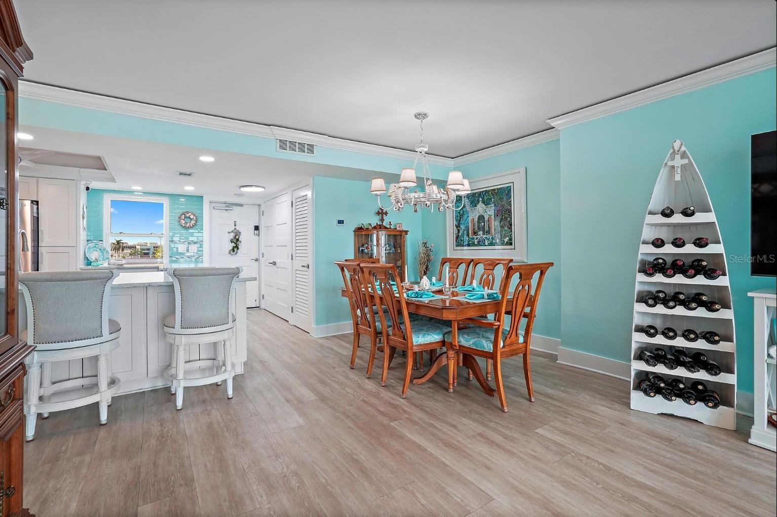 Image 6 of 64 For 5200 Brittany Drive S 407