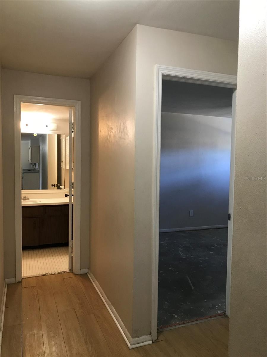 Image 4 of 6 For 1652 Sunset Point Road