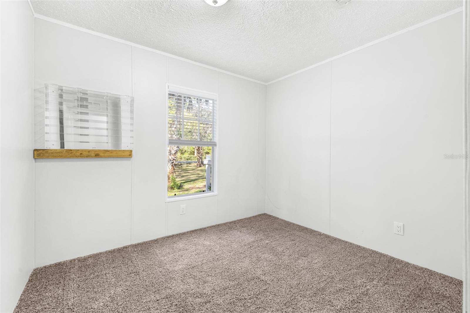 Image 19 of 36 For 9399 35th Court