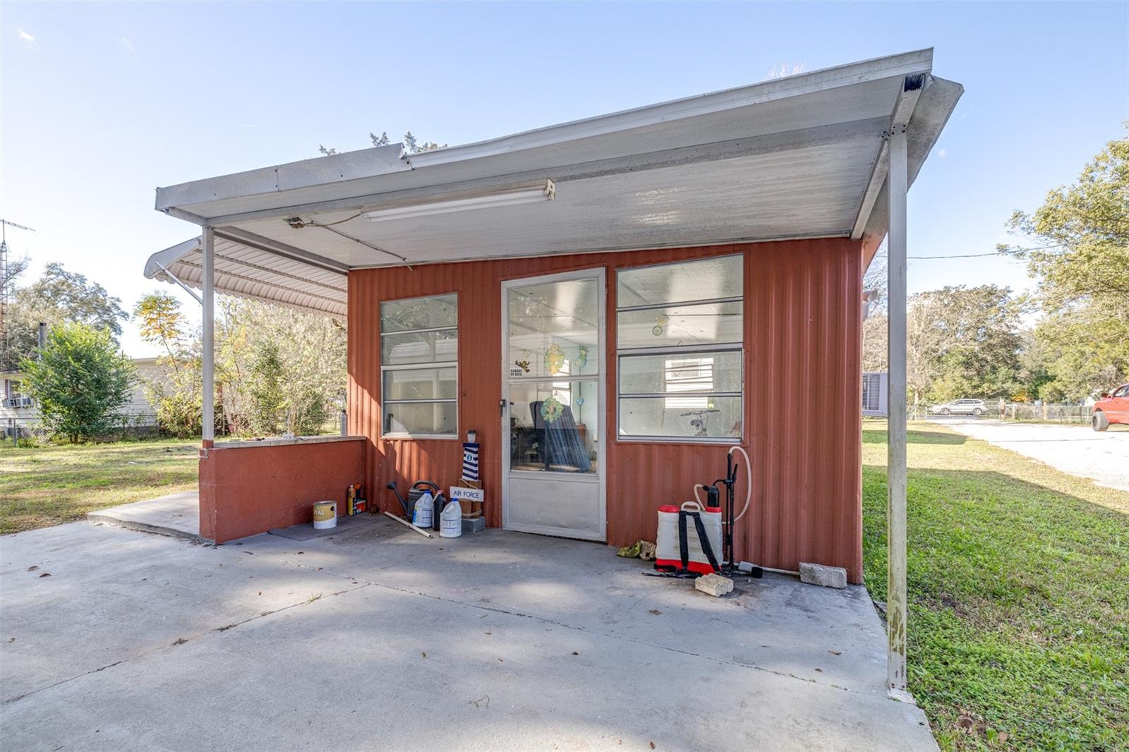 Image 26 of 36 For 9399 35th Court