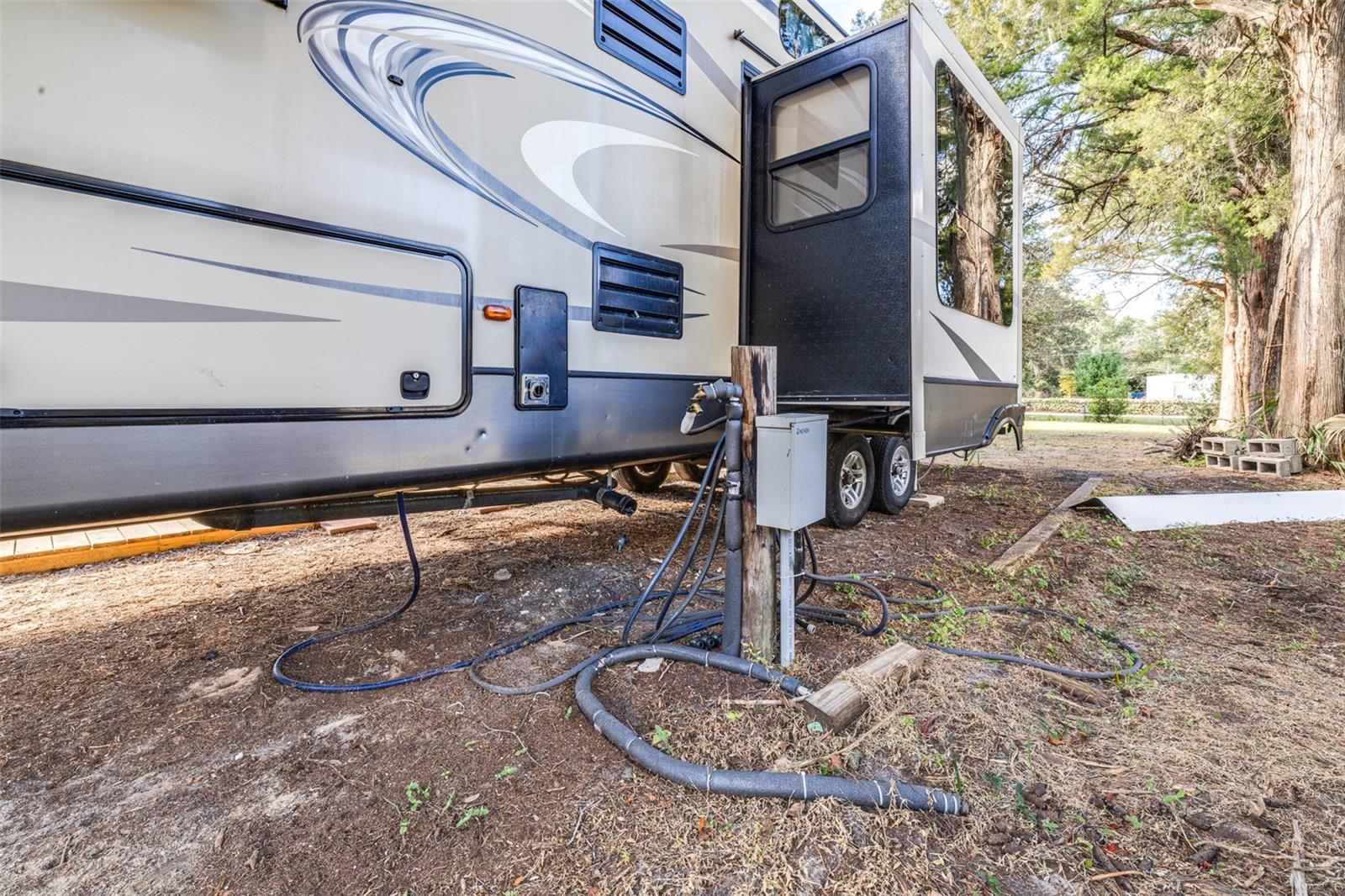 Image 30 of 36 For 9399 35th Court