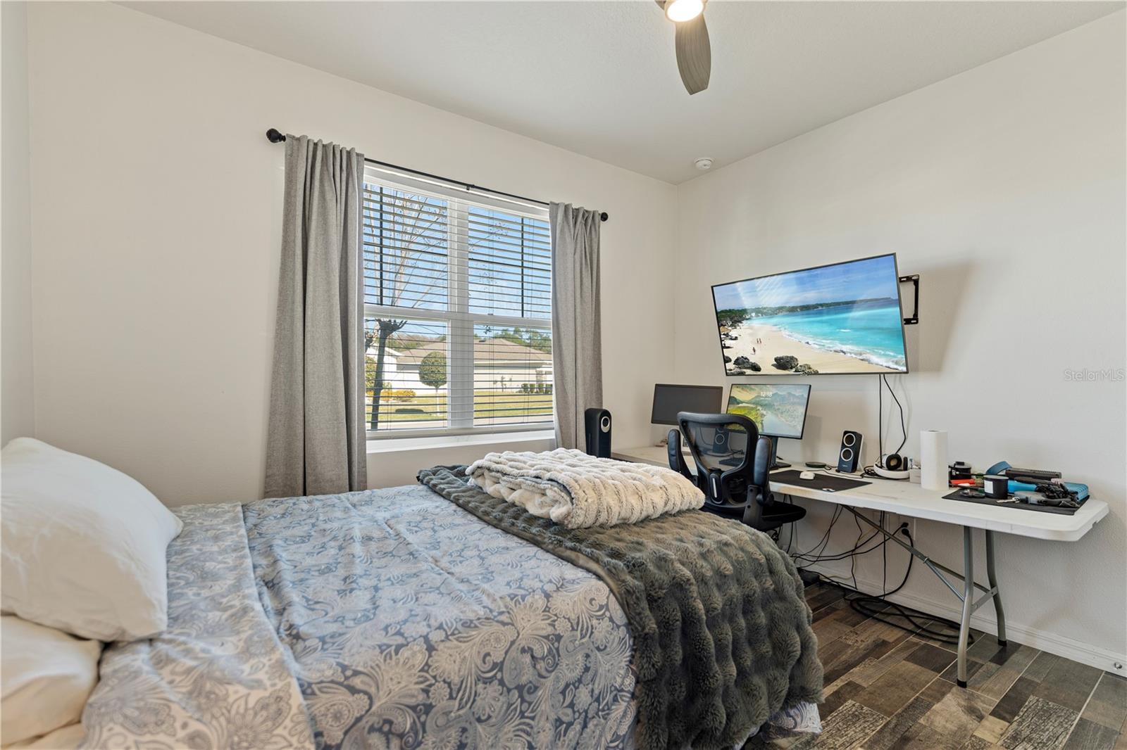 Image 20 of 50 For 1094 Manzanar Place