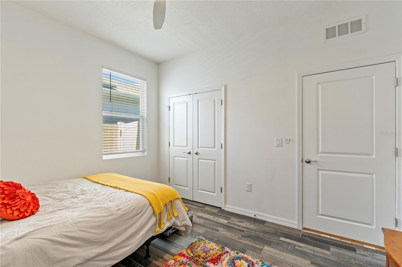 Image 24 of 50 For 1094 Manzanar Place