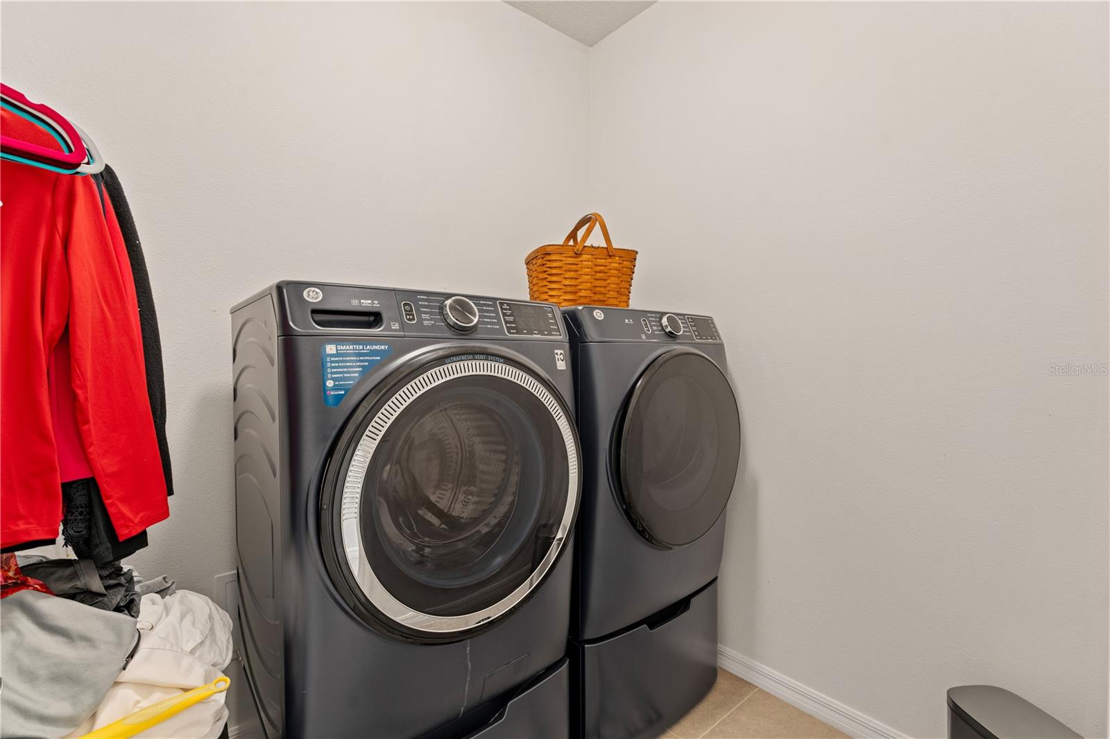 Image 29 of 50 For 1094 Manzanar Place