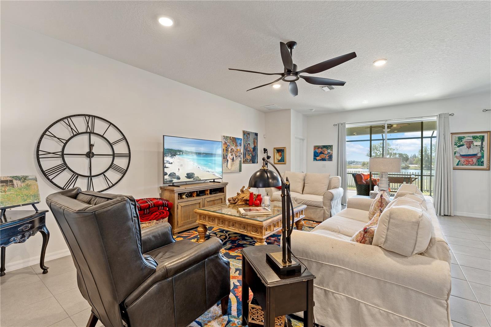 Image 3 of 50 For 1094 Manzanar Place