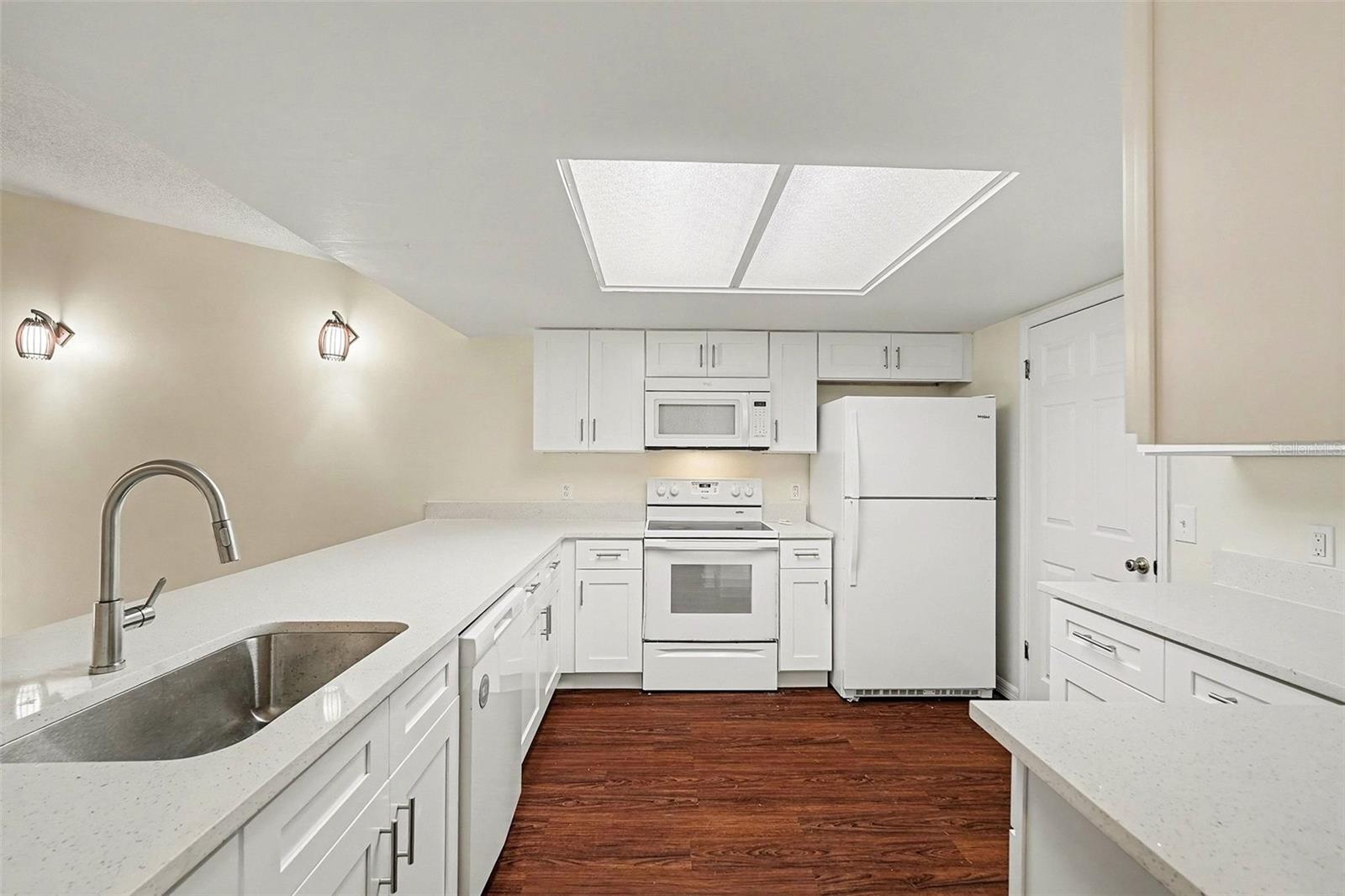 Image 3 of 16 For 18302 Aintree Court