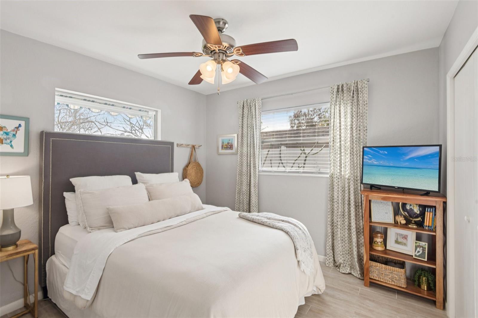 Image 17 of 30 For 1945 59th Street N