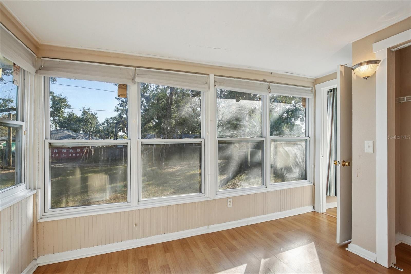 Image 24 of 41 For 2334 25th Avenue S