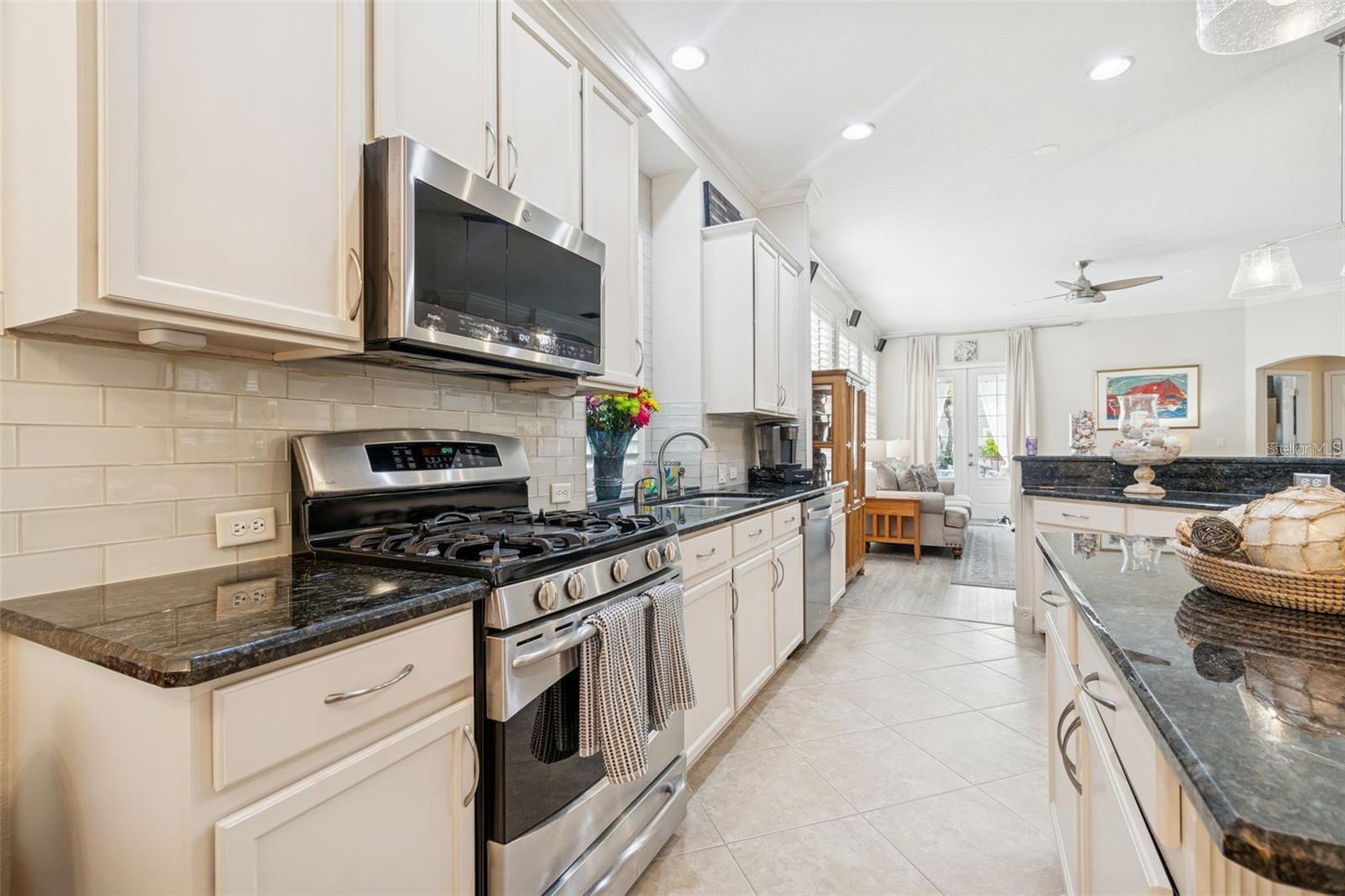 Image 16 of 62 For 10020 Seymour Way