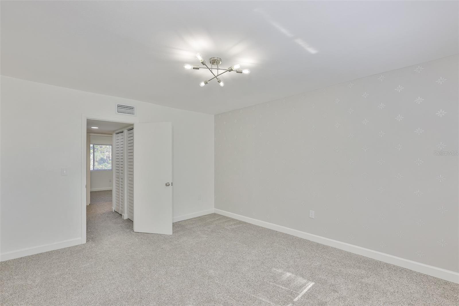 Image 16 of 42 For 1620 58th Avenue S 6