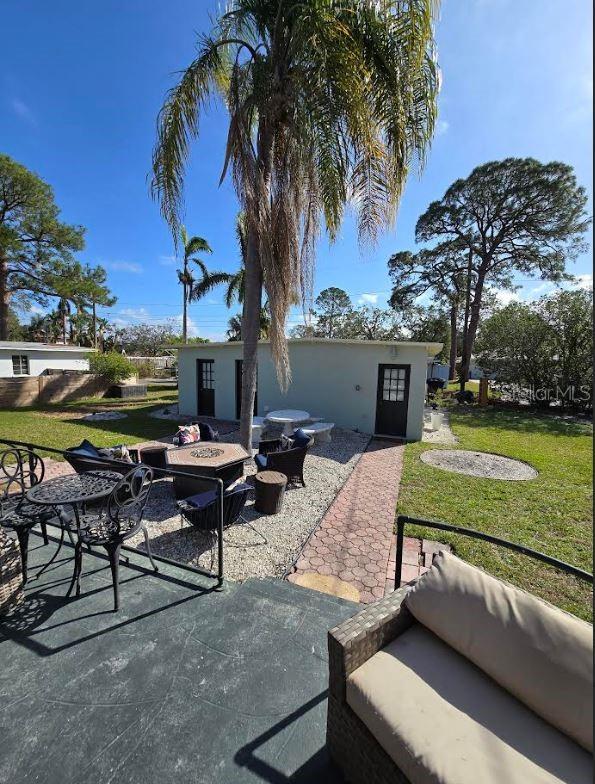 Image 18 of 19 For 265 Mateo Way Ne