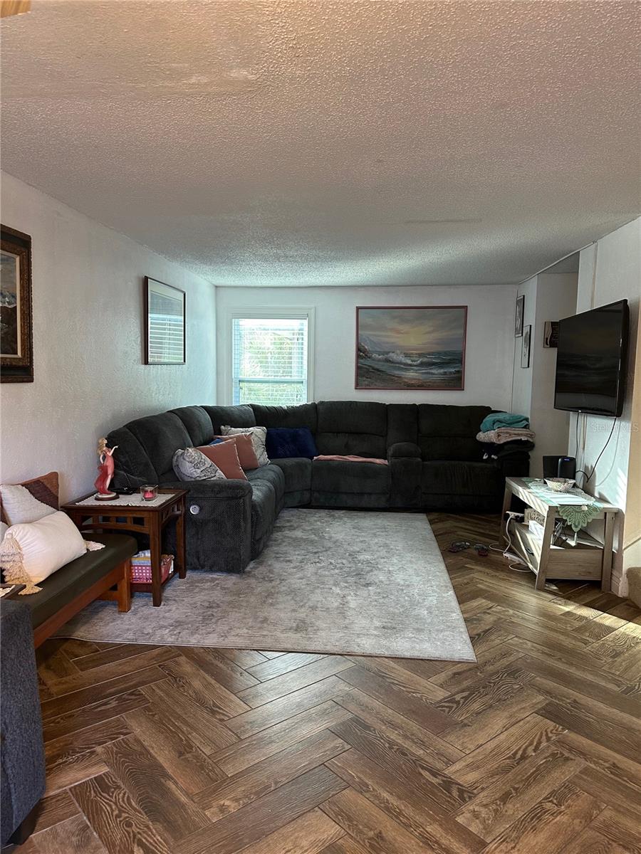 Image 5 of 23 For 1799 Highland Avenue 44