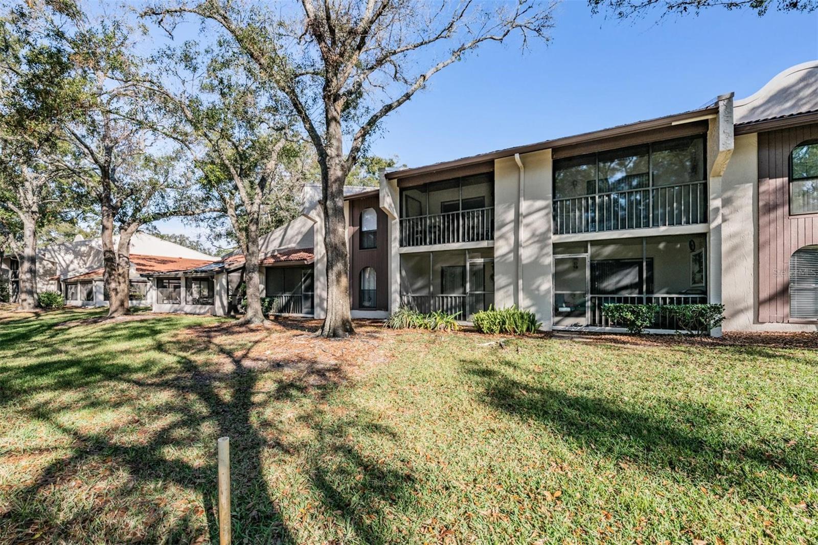 Listing photo id 8 for 3505 Tarpon Woods Boulevard G407