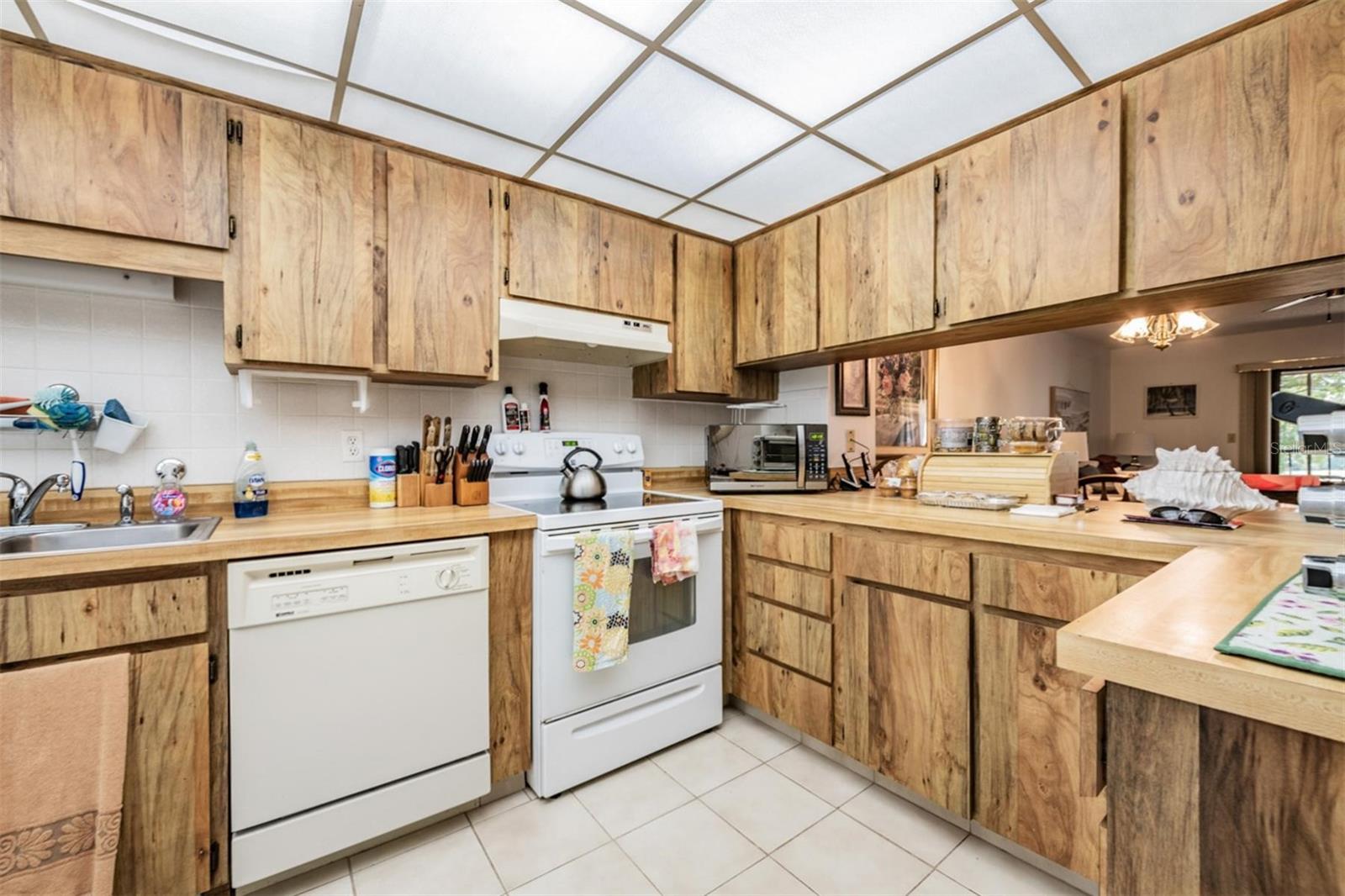 Listing photo id 15 for 3505 Tarpon Woods Boulevard G407