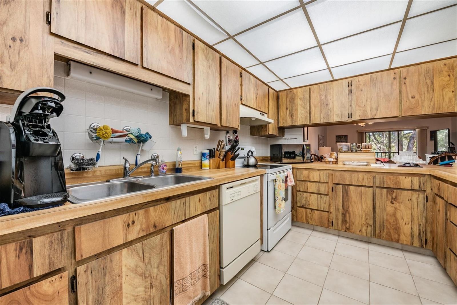 Listing photo id 18 for 3505 Tarpon Woods Boulevard G407