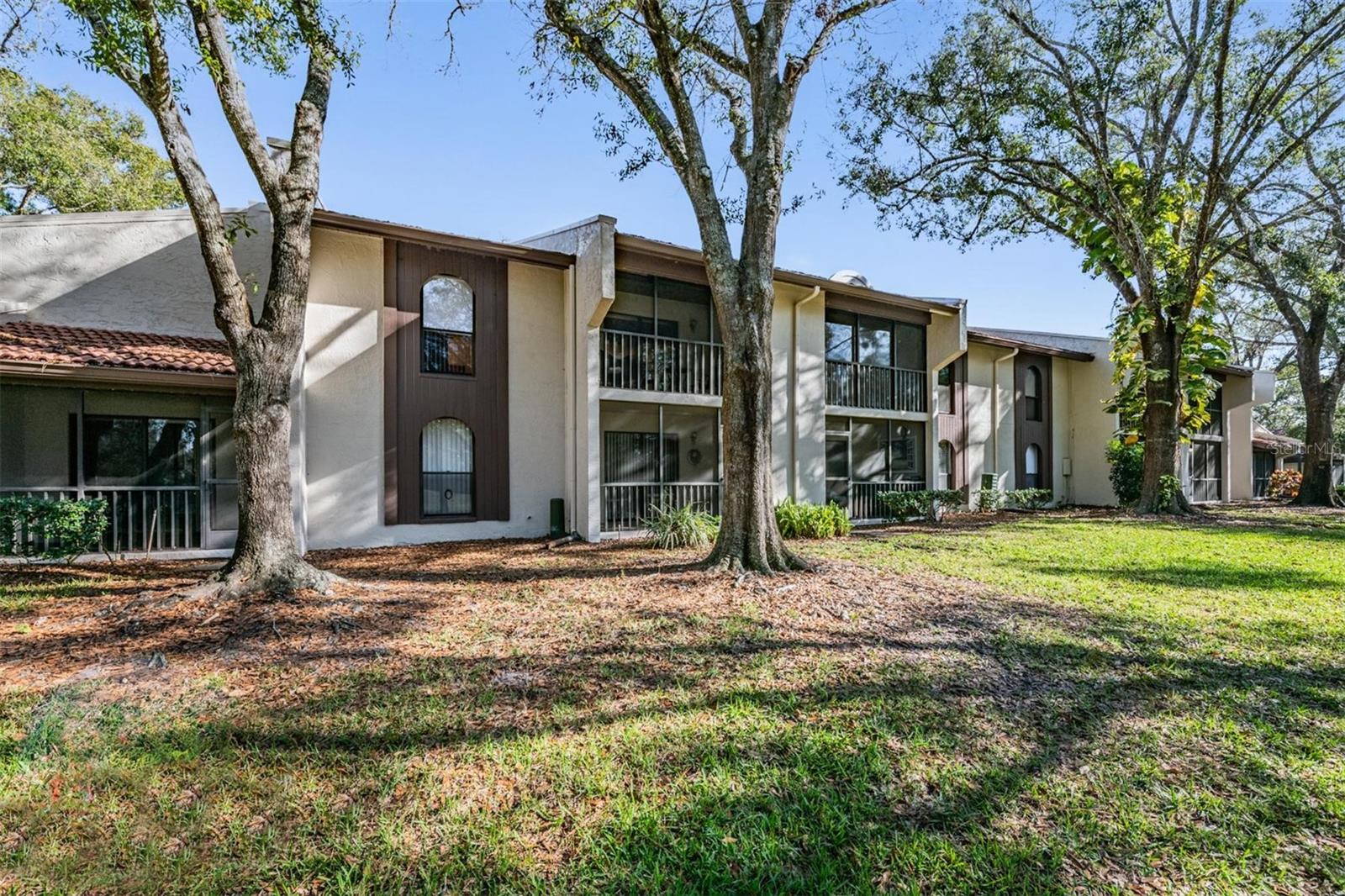 Listing photo id 2 for 3505 Tarpon Woods Boulevard G407