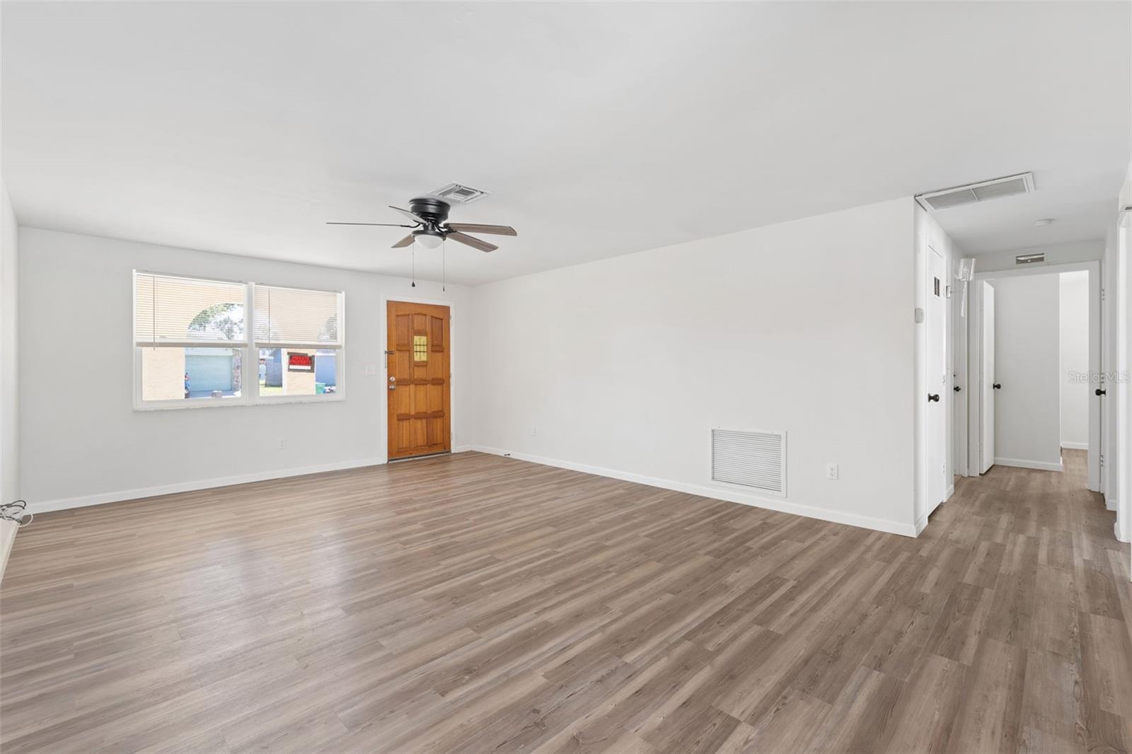 Image 5 of 10 For 11967 106th Court