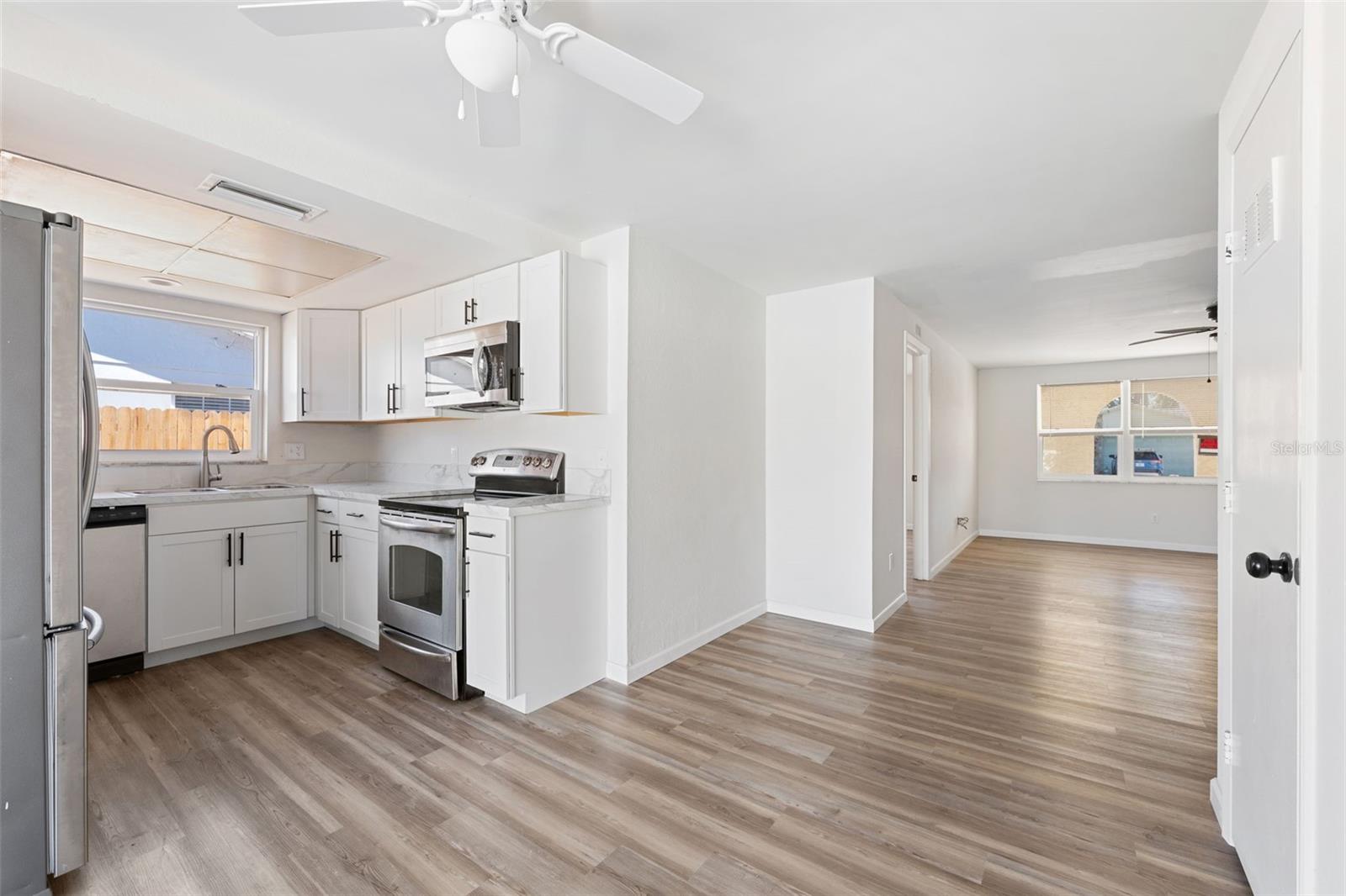 Image 7 of 10 For 11967 106th Court