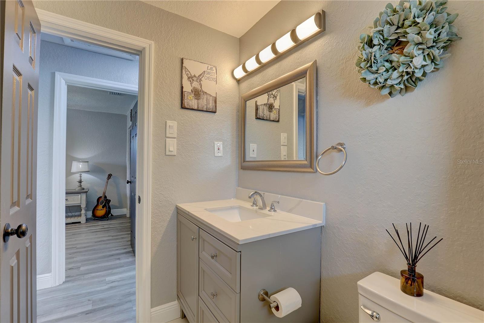 Image 12 of 36 For 8201 Ridge Road