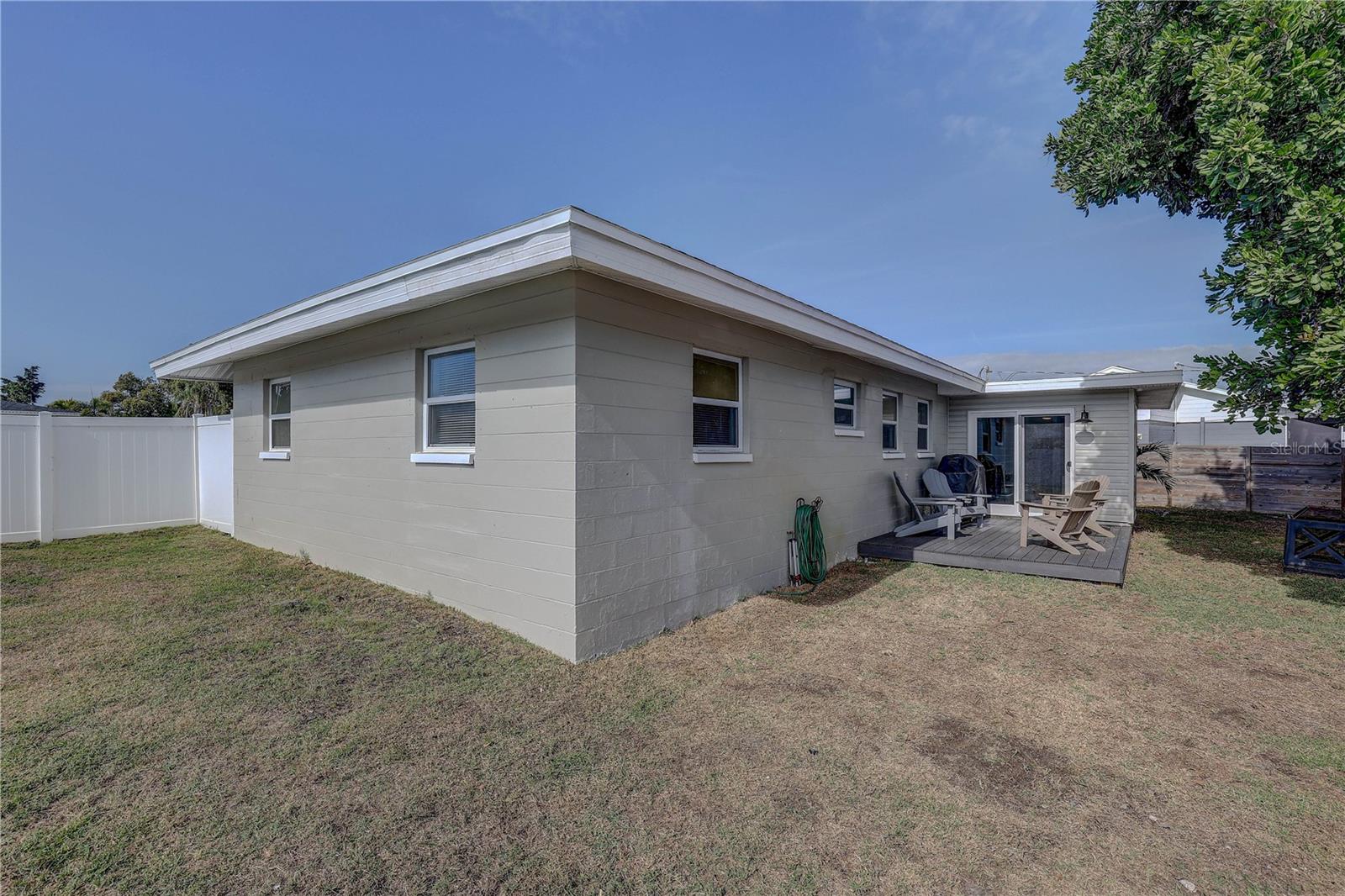 Image 26 of 36 For 8201 Ridge Road