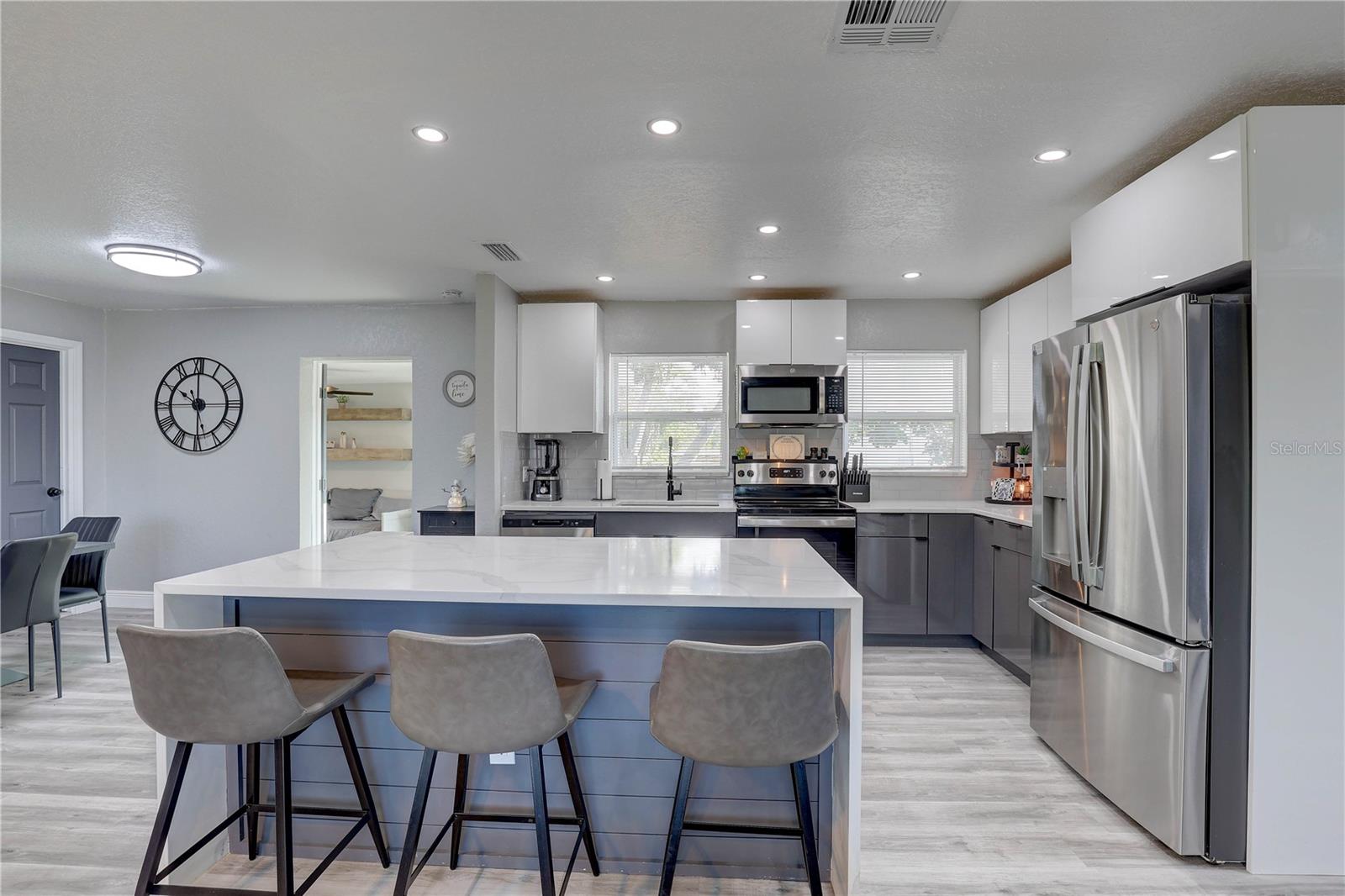 Image 32 of 36 For 8201 Ridge Road