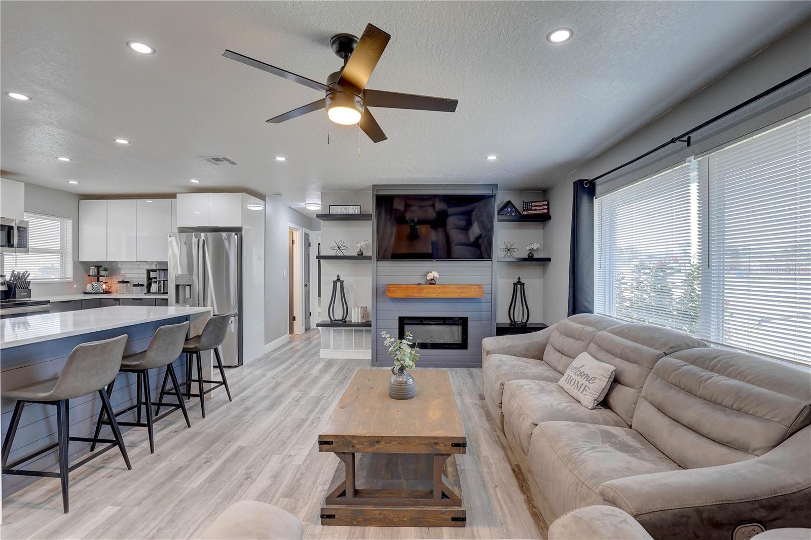 Image 8 of 36 For 8201 Ridge Road