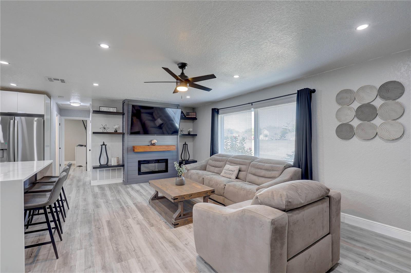 Image 9 of 36 For 8201 Ridge Road