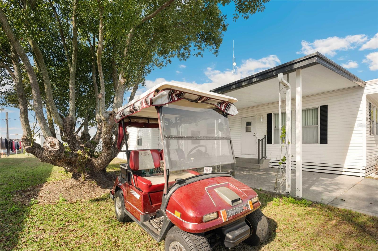 Listing photo id 13 for 5339 Jo Street