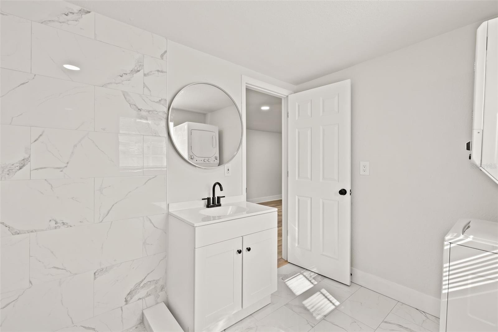 Image 6 of 11 For 3817 Bay To Bay Boulevard B