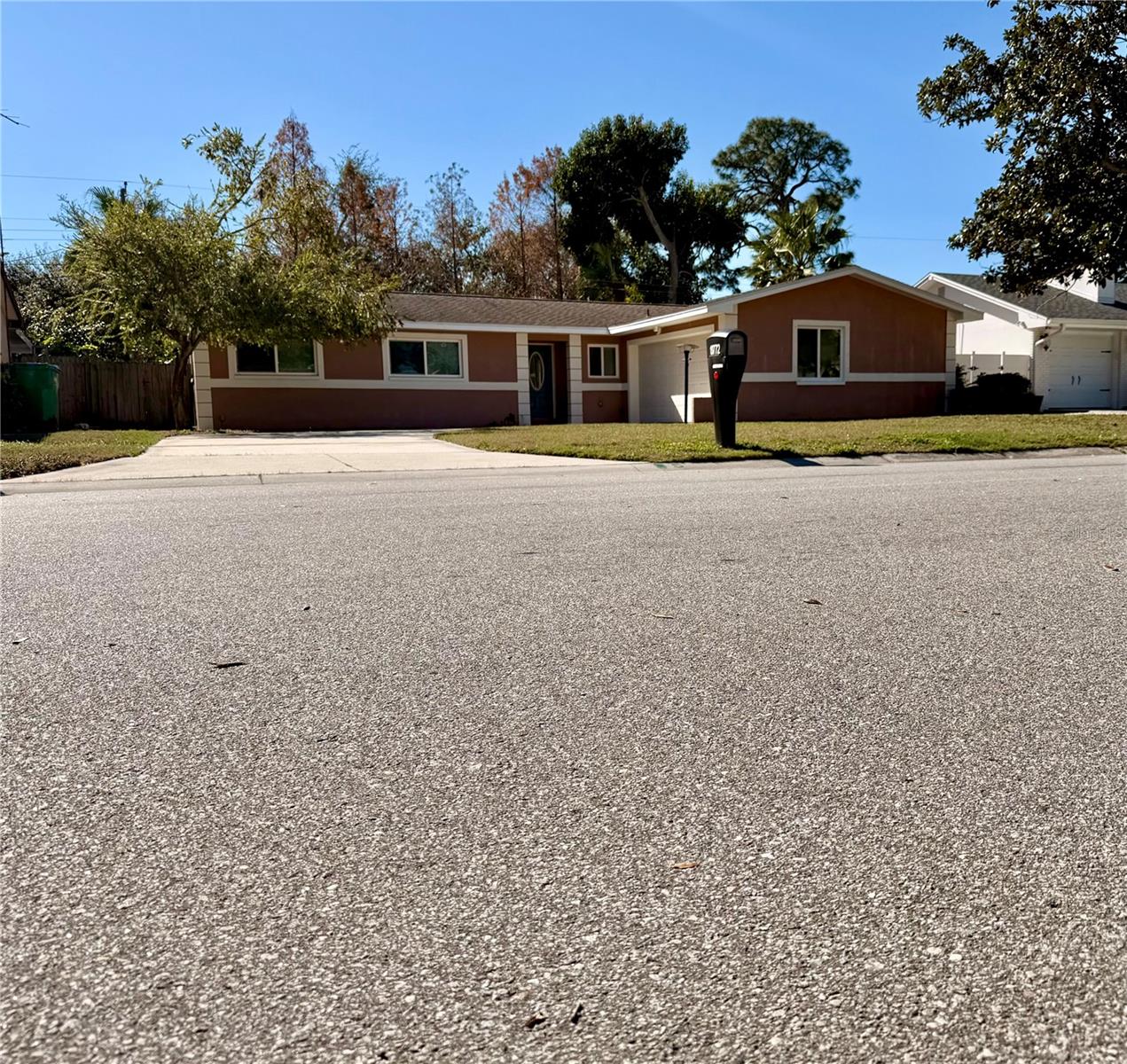 Image 18 of 20 For 13772 80th Avenue