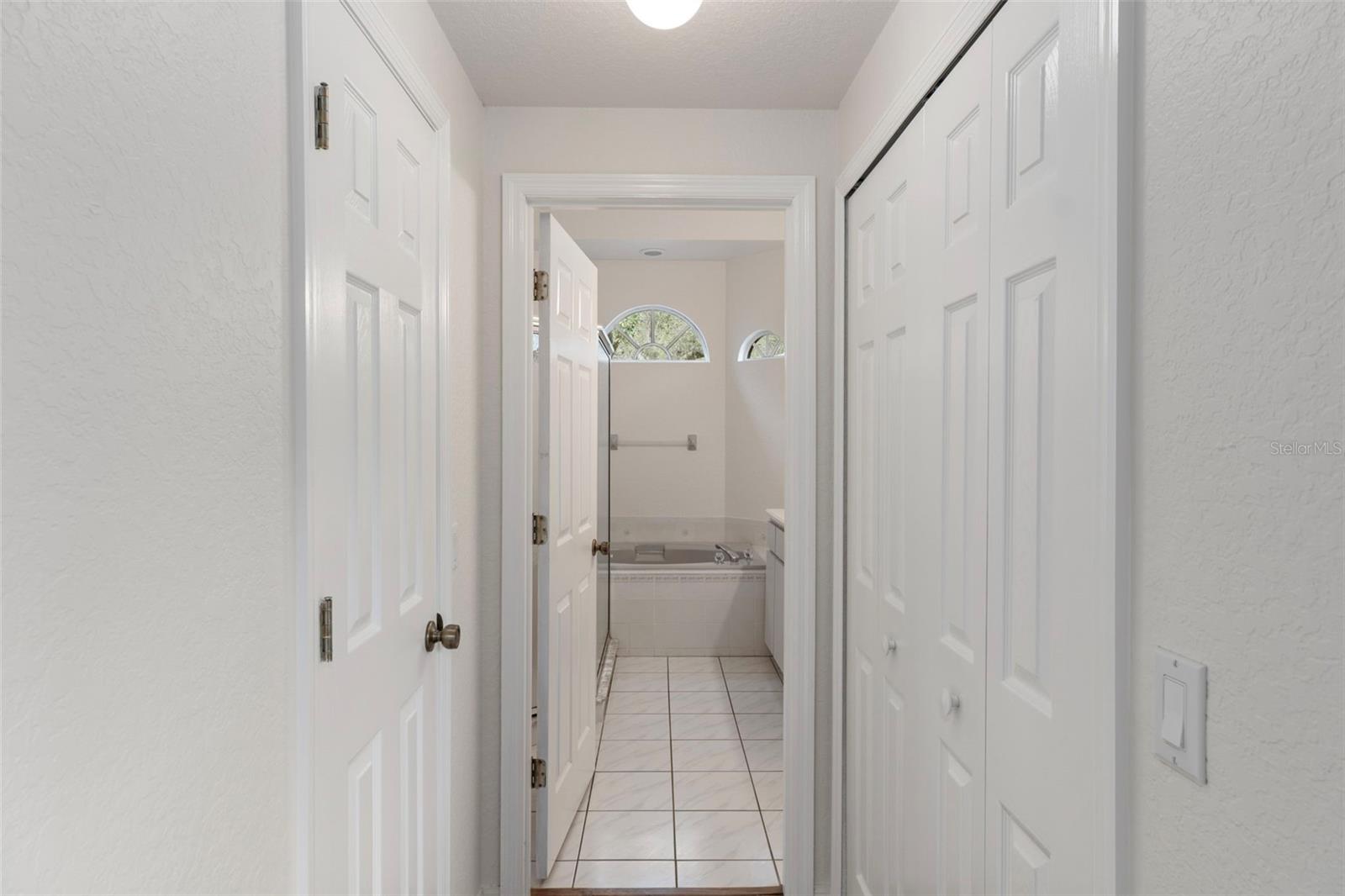 Listing photo id 22 for 2214 Meadow Lark Road