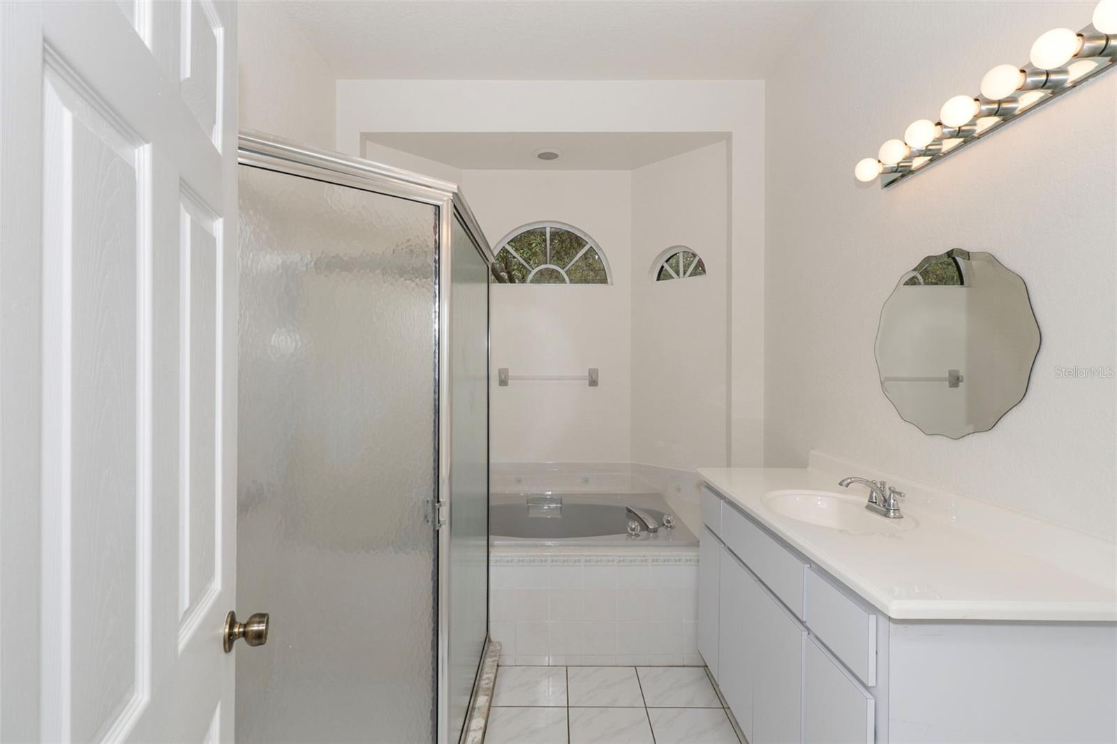 Listing photo id 24 for 2214 Meadow Lark Road