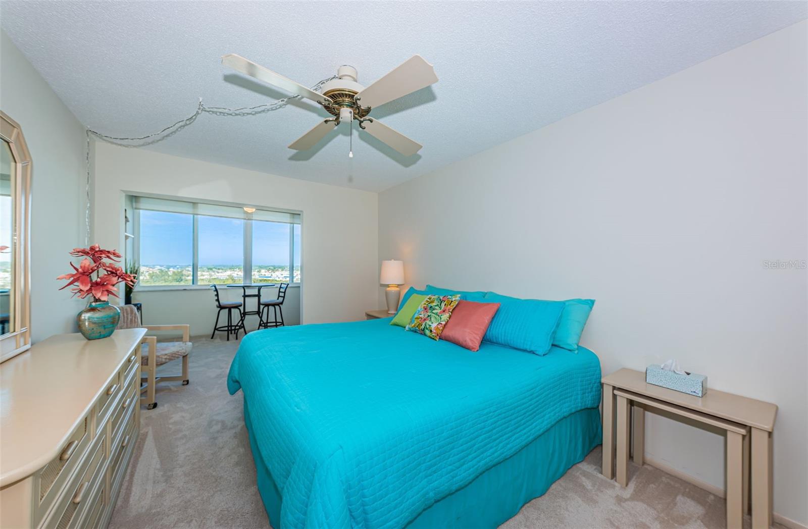 Image 21 of 51 For 4725 Cove Circle 808