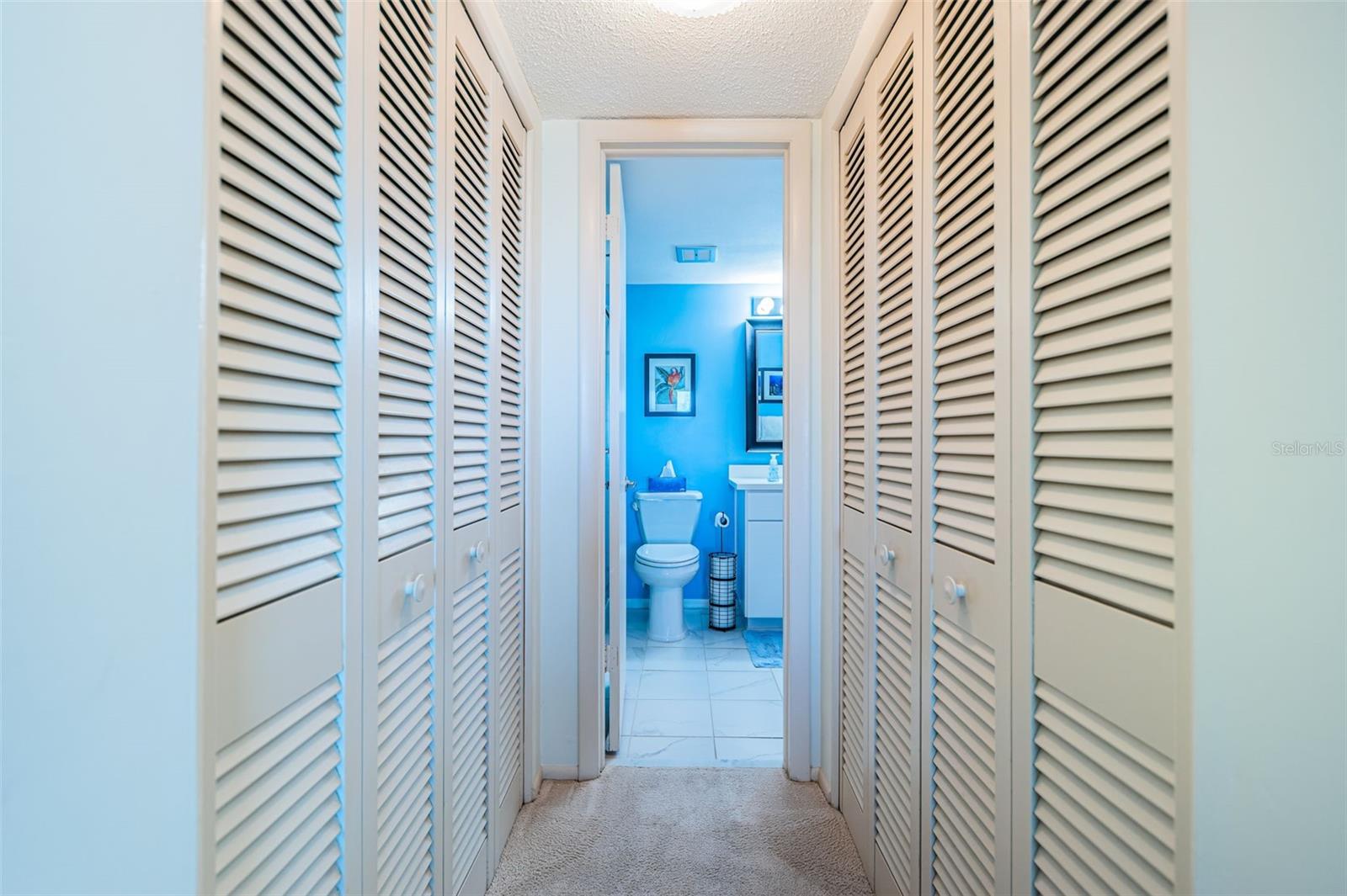 Image 24 of 51 For 4725 Cove Circle 808