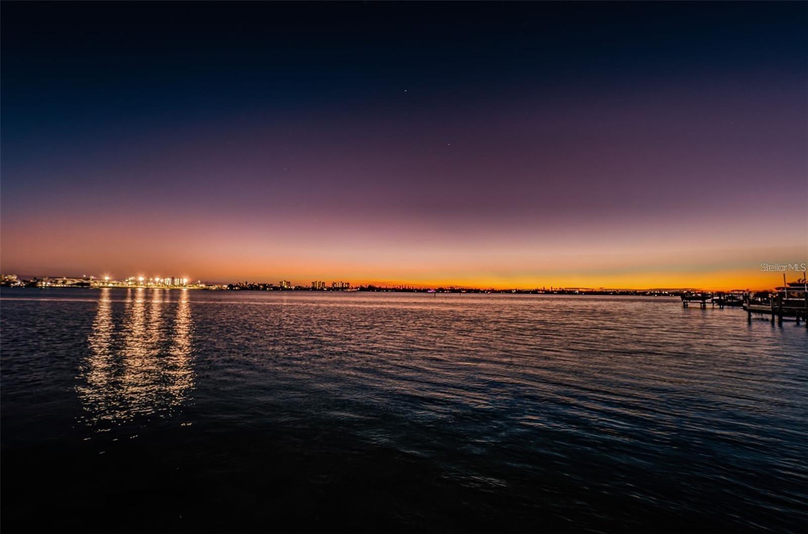 Image 39 of 51 For 4725 Cove Circle 808