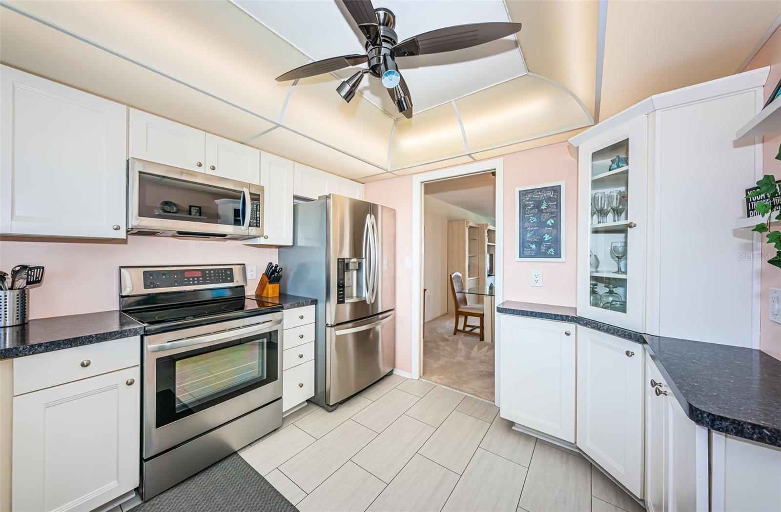 Image 7 of 51 For 4725 Cove Circle 808